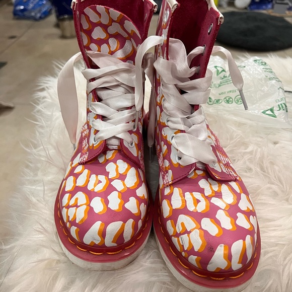 Cheetah Doc’s Super Cute! - Picture 2 of 3